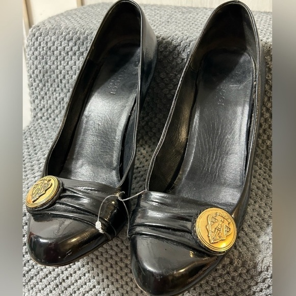 Gucci Black Patent Leather Heels - Picture 3 of 13